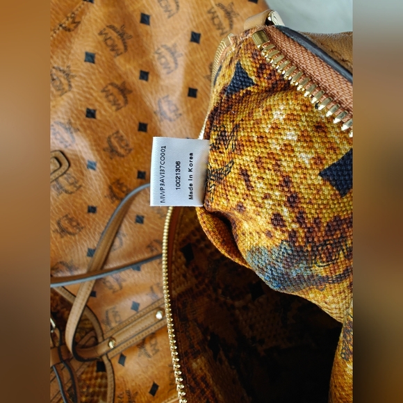 MCM Visetos Liz Reversible Tote Bag - Picture 8 of 11